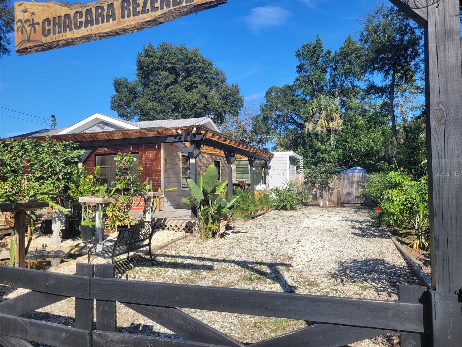 Image 3 of 26 For 821 Honey Way