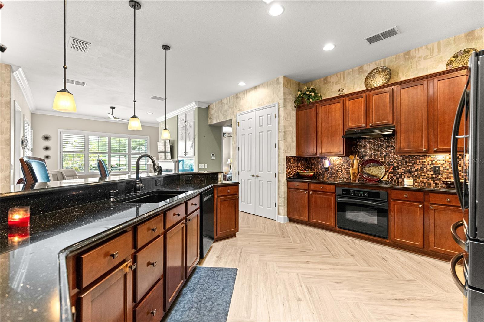 Image 16 of 88 For 9280 126th Street