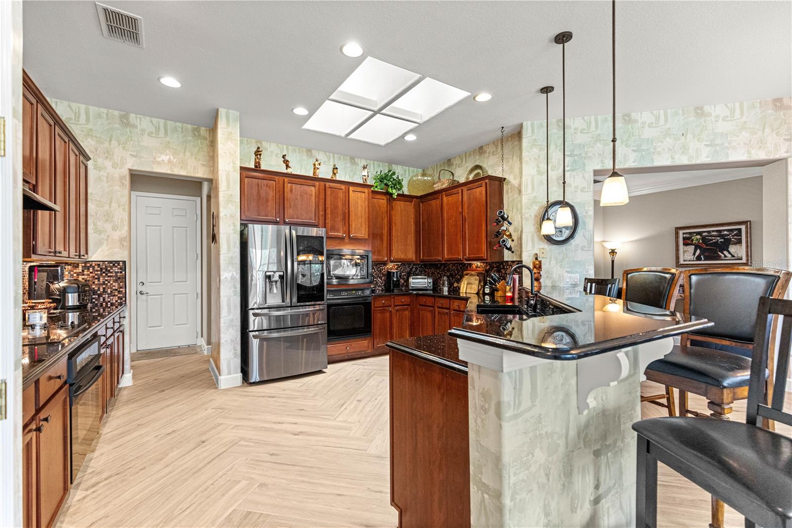 Image 20 of 88 For 9280 126th Street