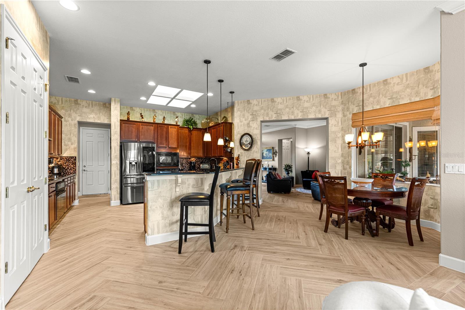 Image 21 of 88 For 9280 126th Street