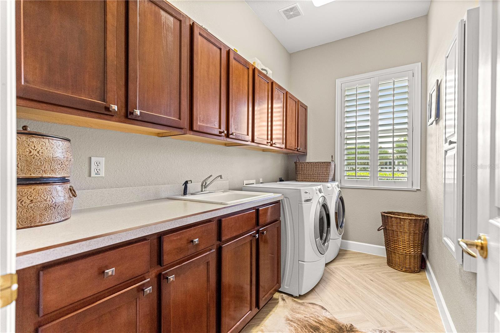 Image 48 of 88 For 9280 126th Street
