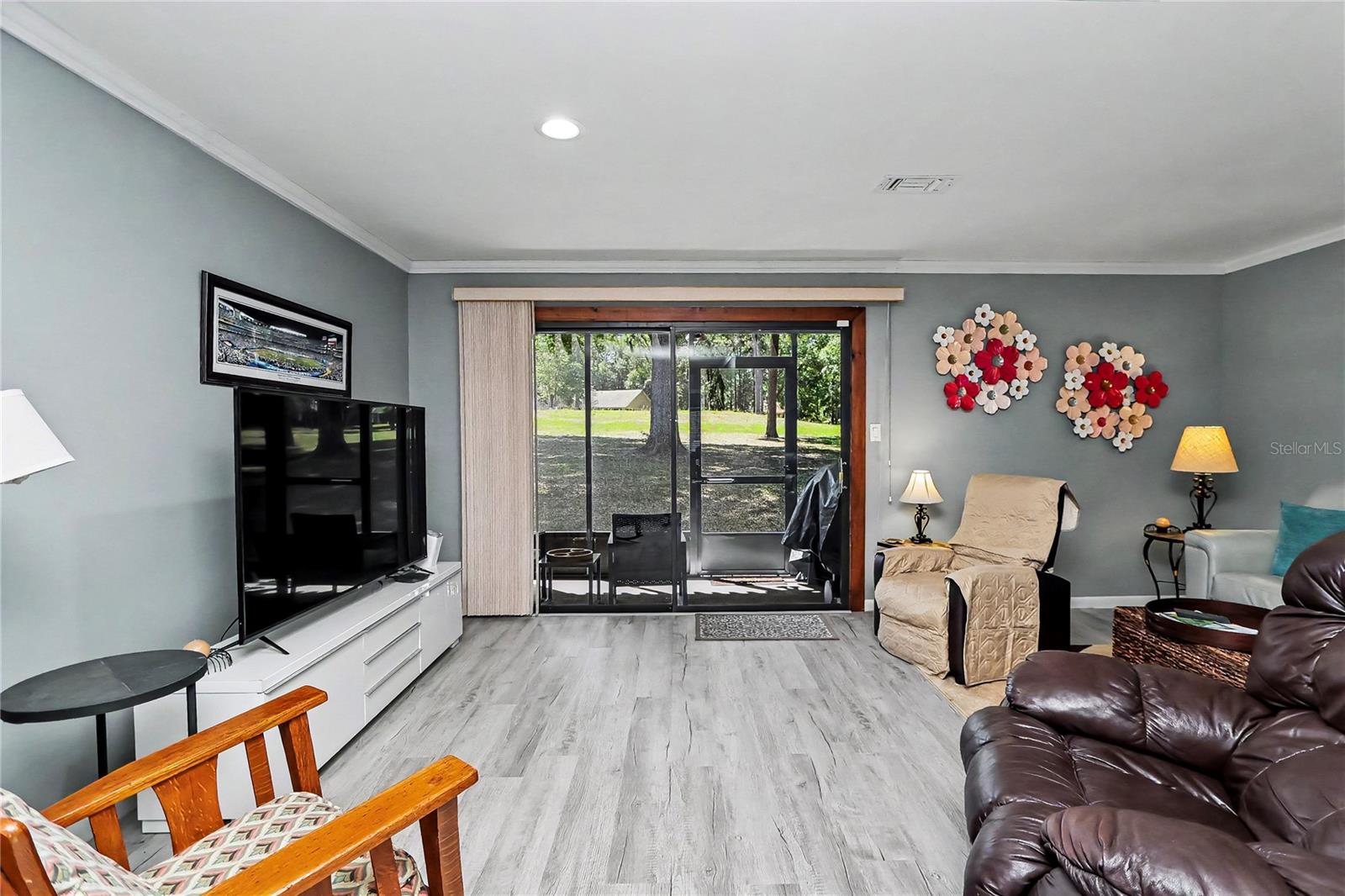 Image 13 of 91 For 19660 83rd Place Road C16