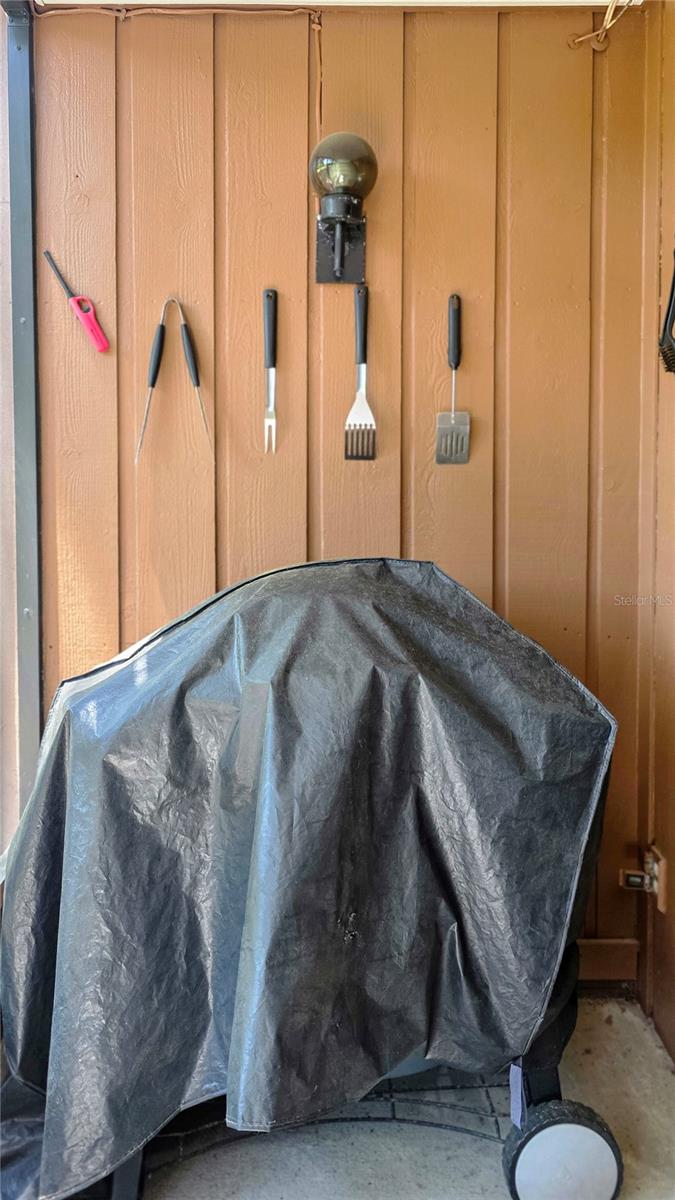 Image 18 of 91 For 19660 83rd Place Road C16