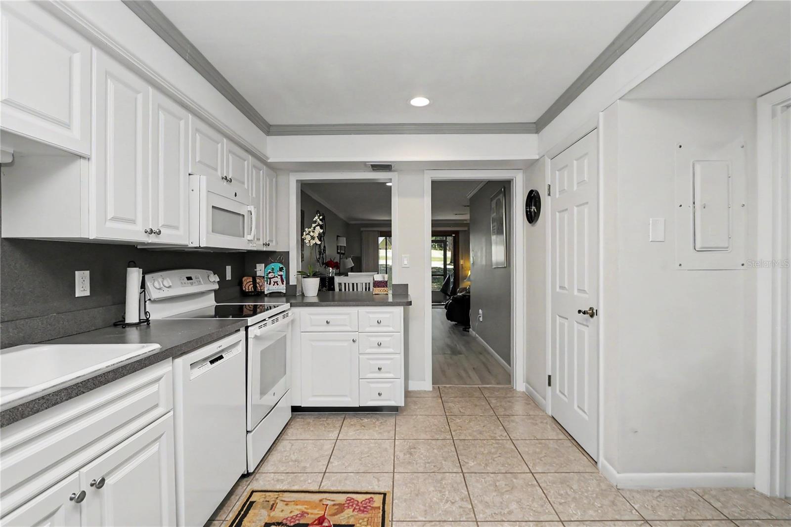 Image 8 of 91 For 19660 83rd Place Road C16