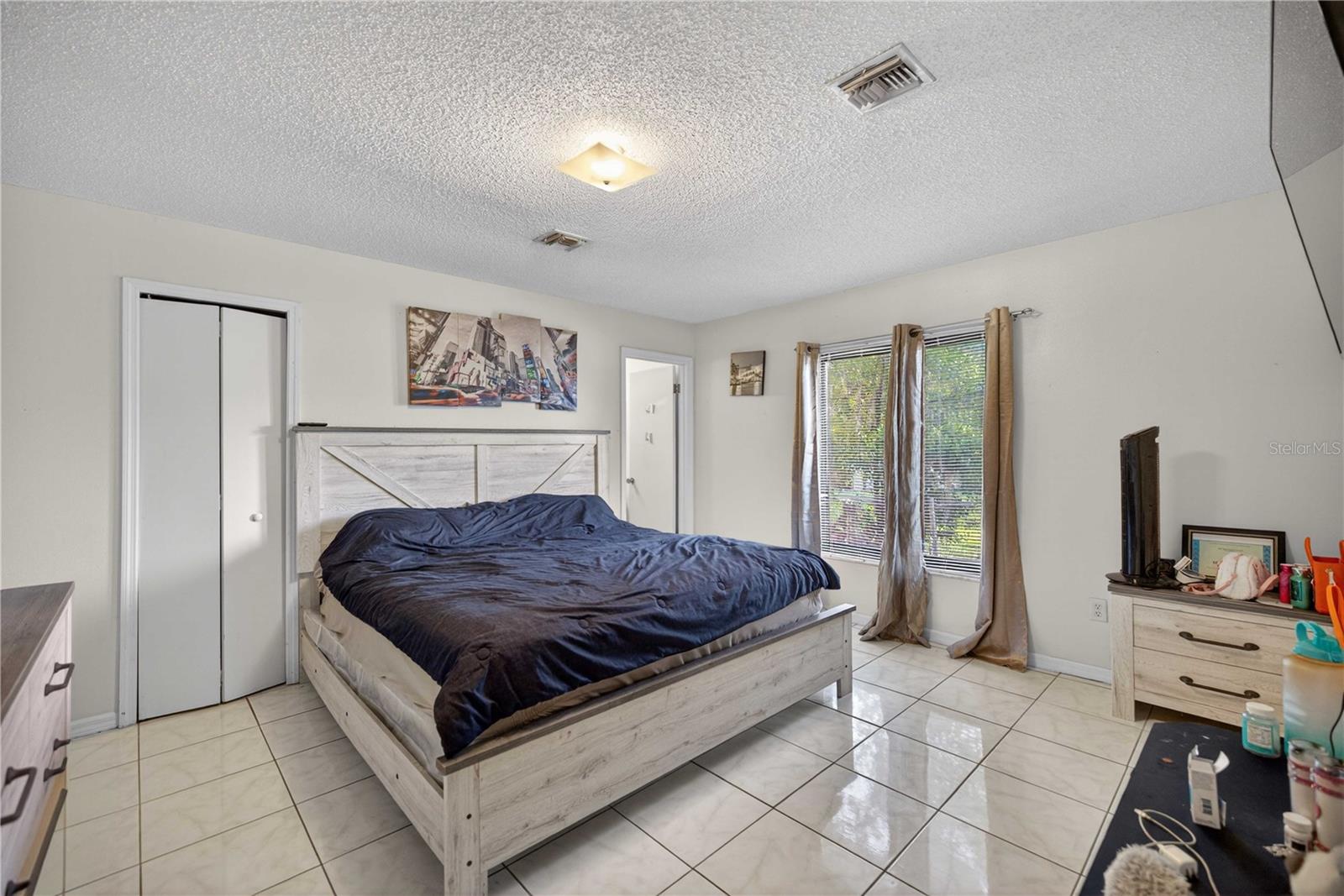 Image 13 of 29 For 5521 11th Avenue