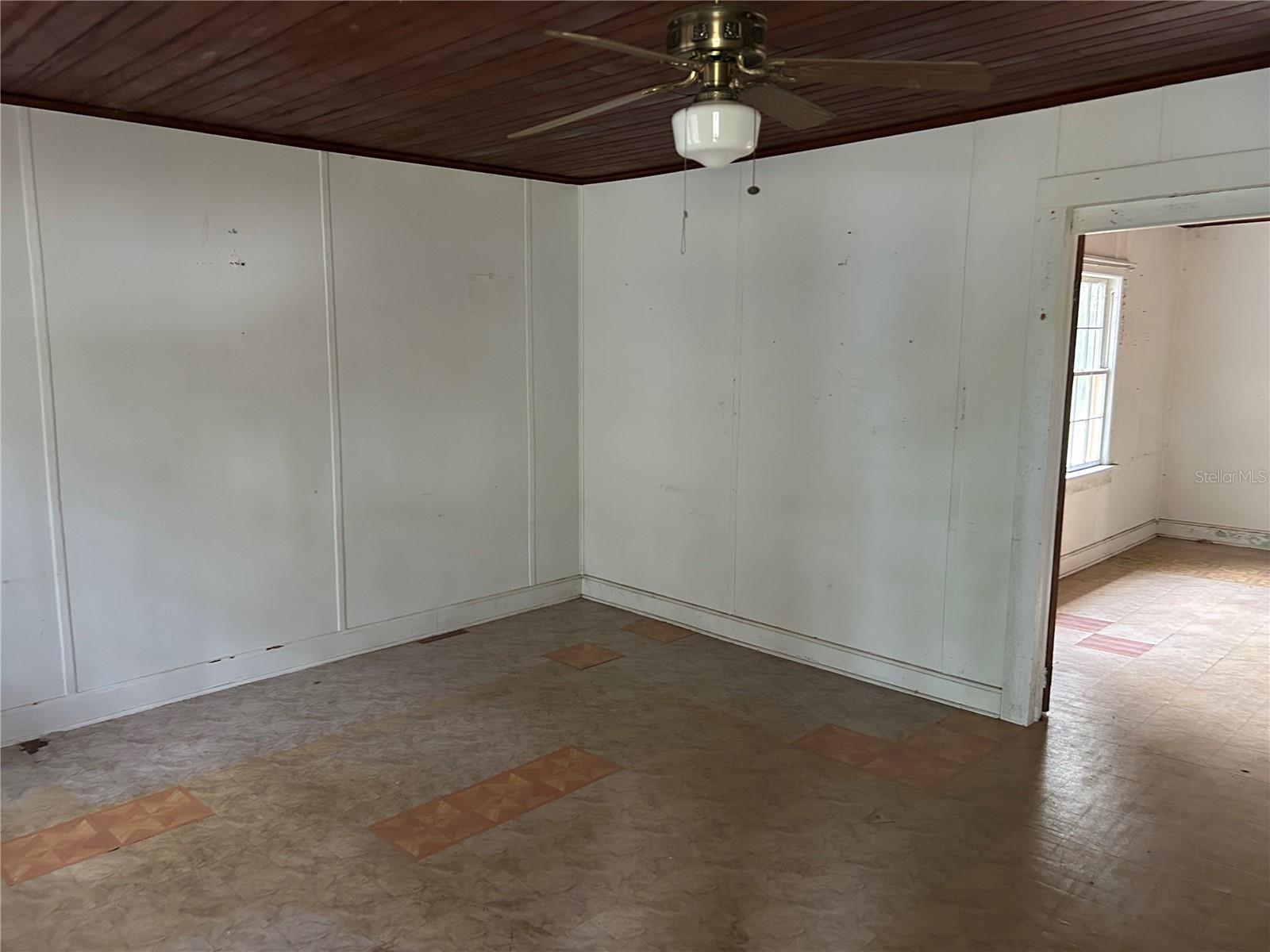 Image 10 of 23 For 2242 Nw 1st Avenue