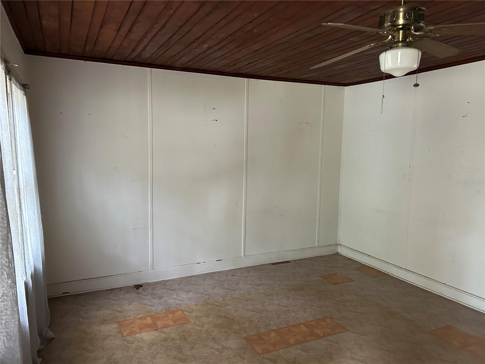 Image 11 of 23 For 2242 Nw 1st Avenue