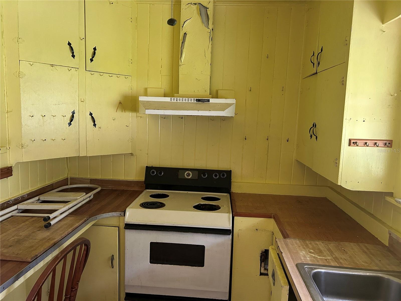 Image 6 of 23 For 2242 Nw 1st Avenue