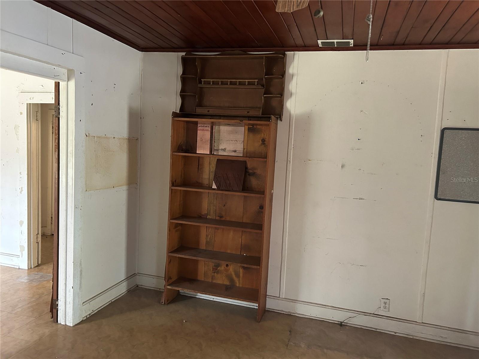 Image 9 of 23 For 2242 Nw 1st Avenue