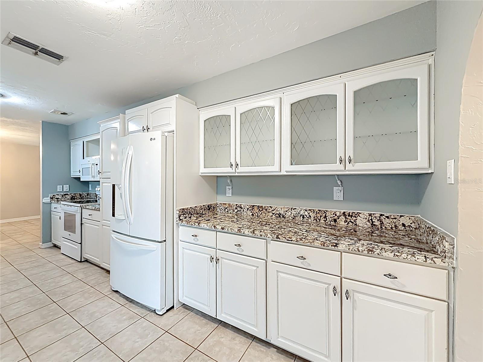 Image 24 of 65 For 29 J Kellner Boulevard