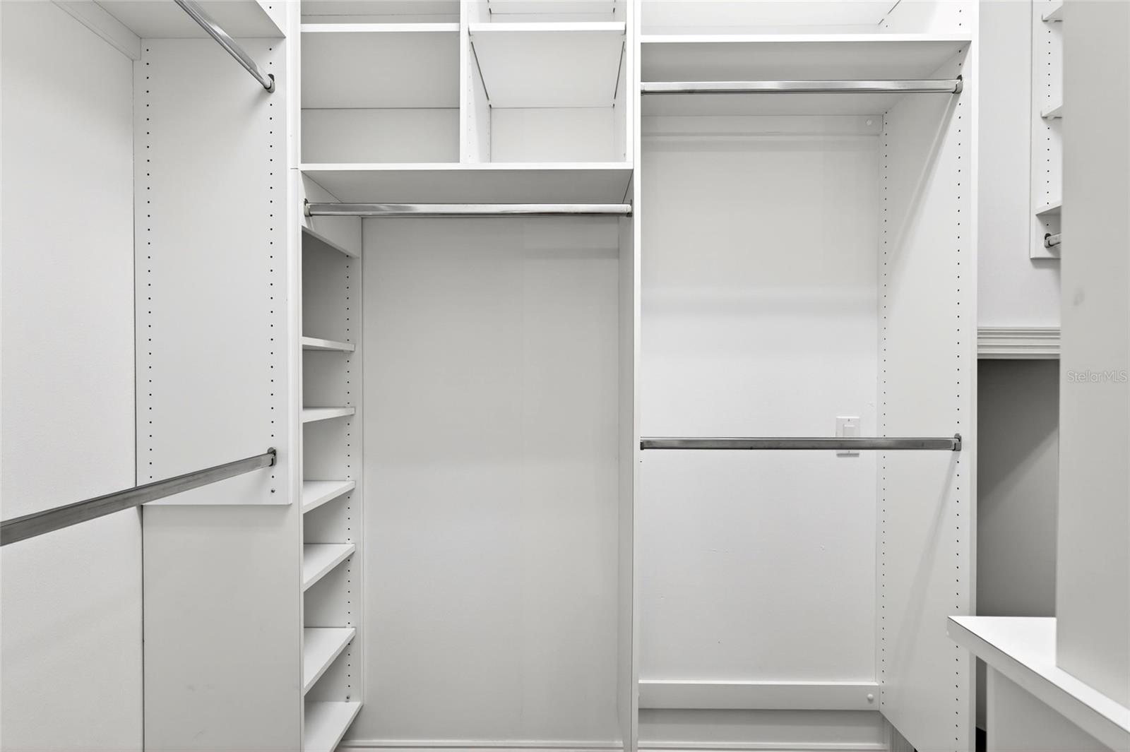 Image 25 of 55 For 4940 Fort King Street