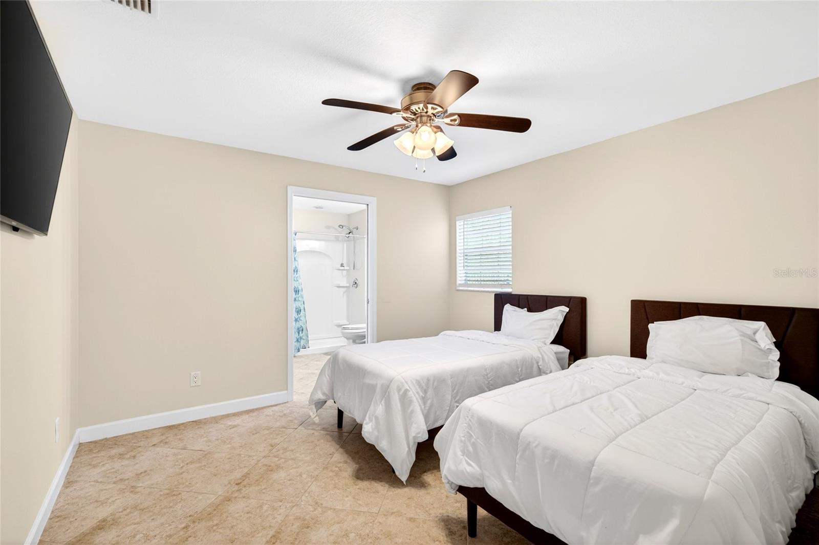 Image 42 of 55 For 4940 Fort King Street