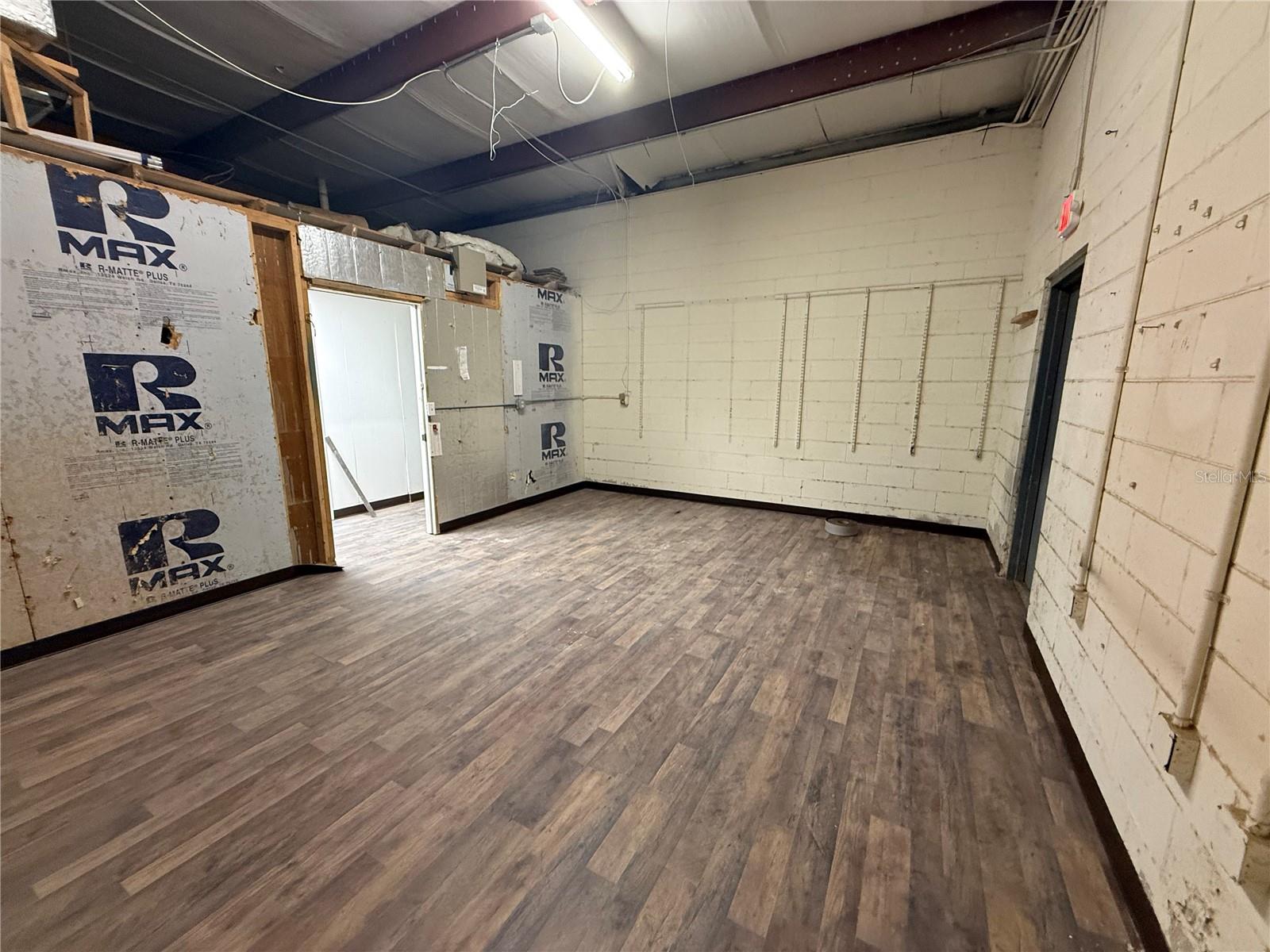 Image 7 of 7 For 3602 8th Place L