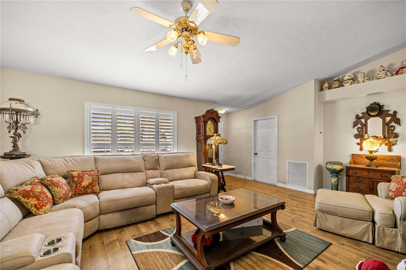 Image 8 of 34 For 15630 90th Court