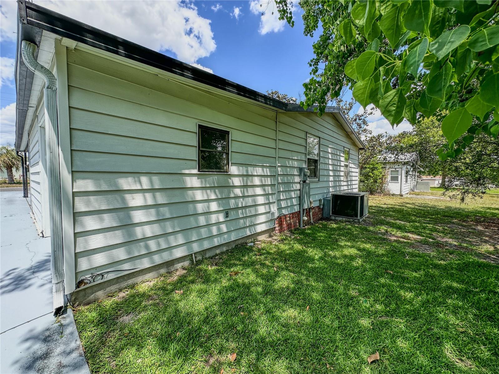Image 10 of 12 For 1820 Schwartz Boulevard