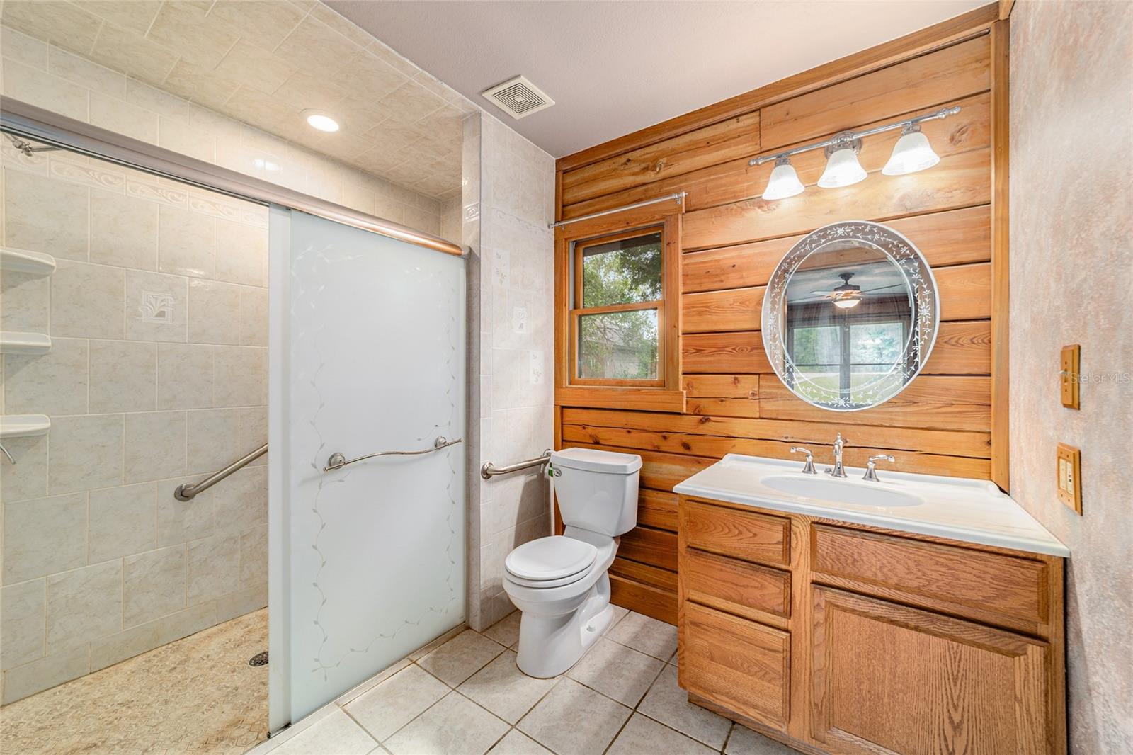 Image 41 of 64 For 1230 Valencia Heights Avenue