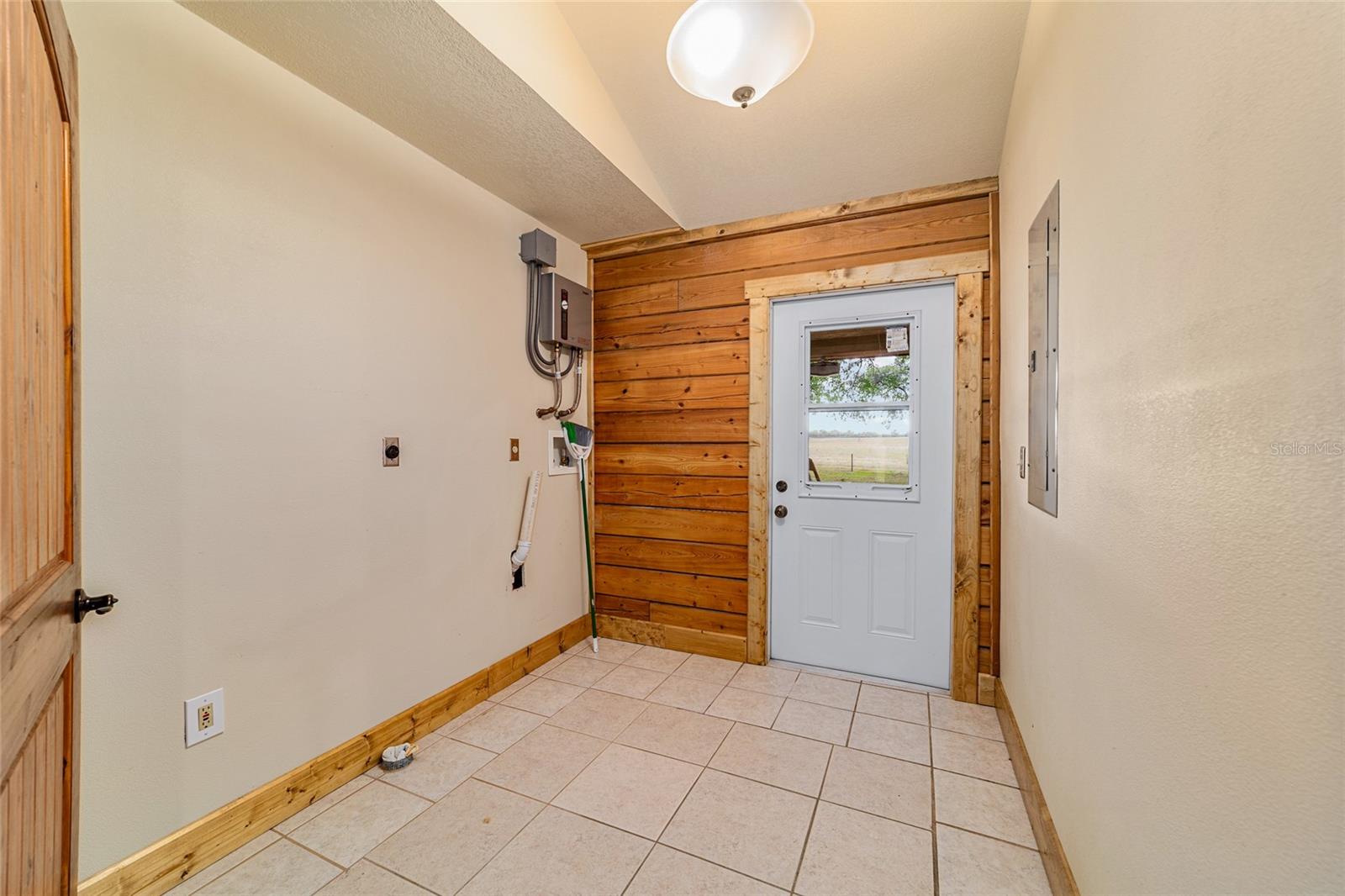 Image 49 of 64 For 1230 Valencia Heights Avenue