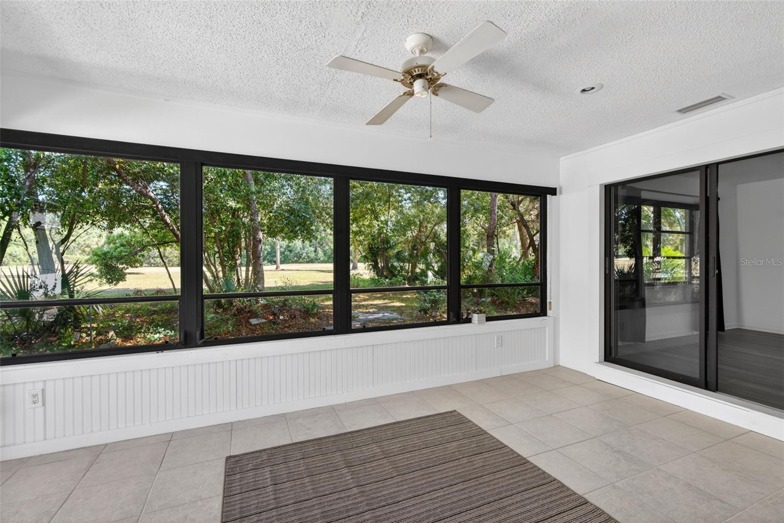 Image 18 of 49 For 16 Golfview Court