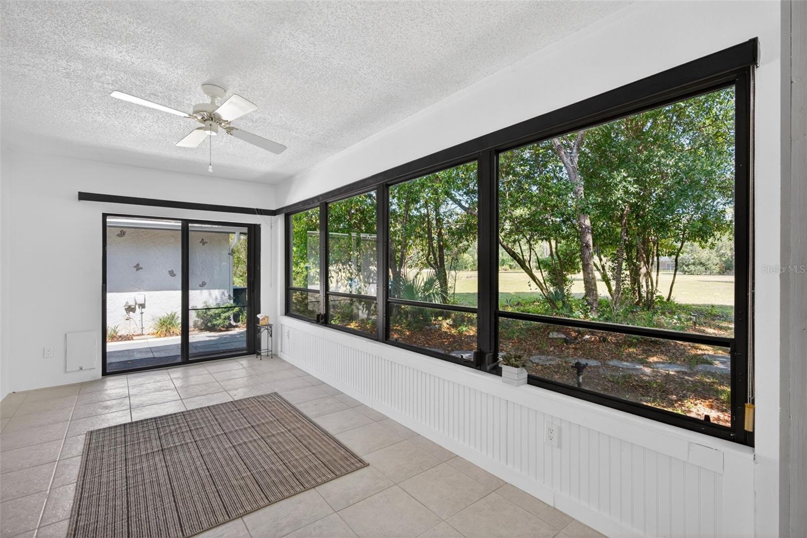 Image 19 of 49 For 16 Golfview Court