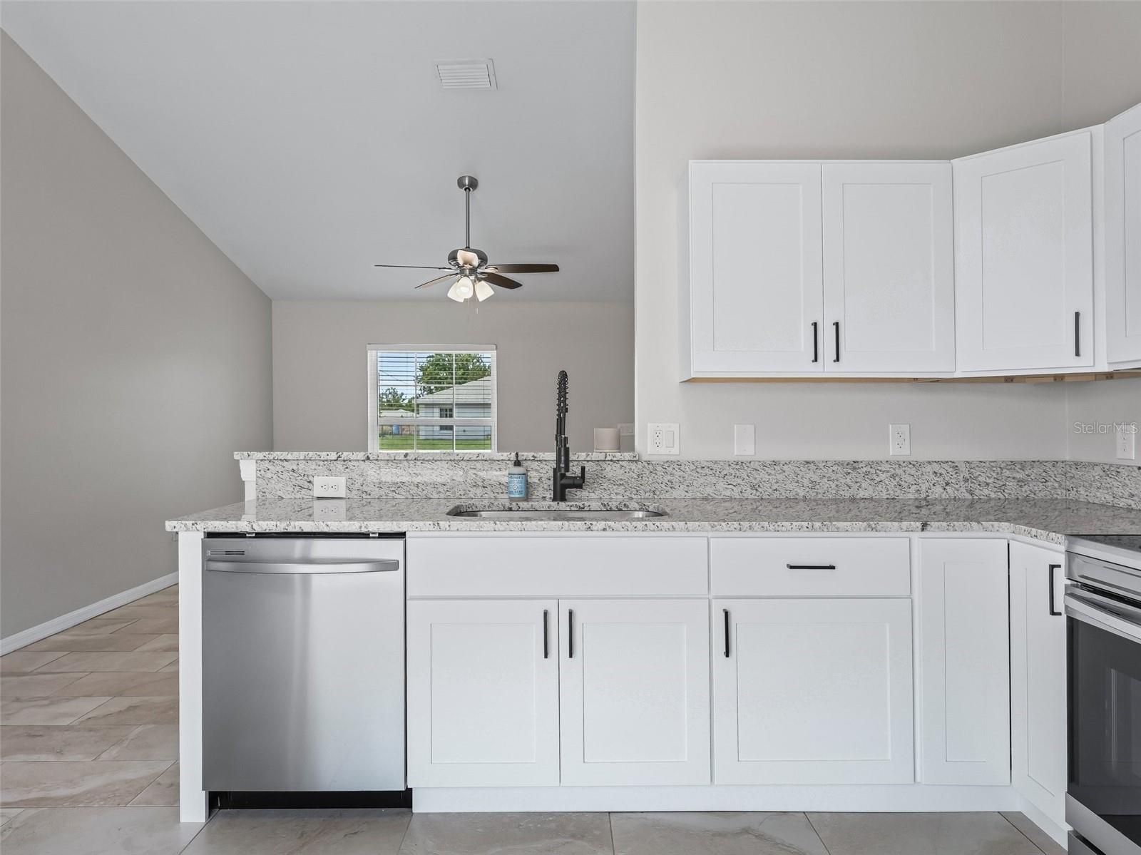 Image 11 of 36 For 27 Juniper Loop Terrace