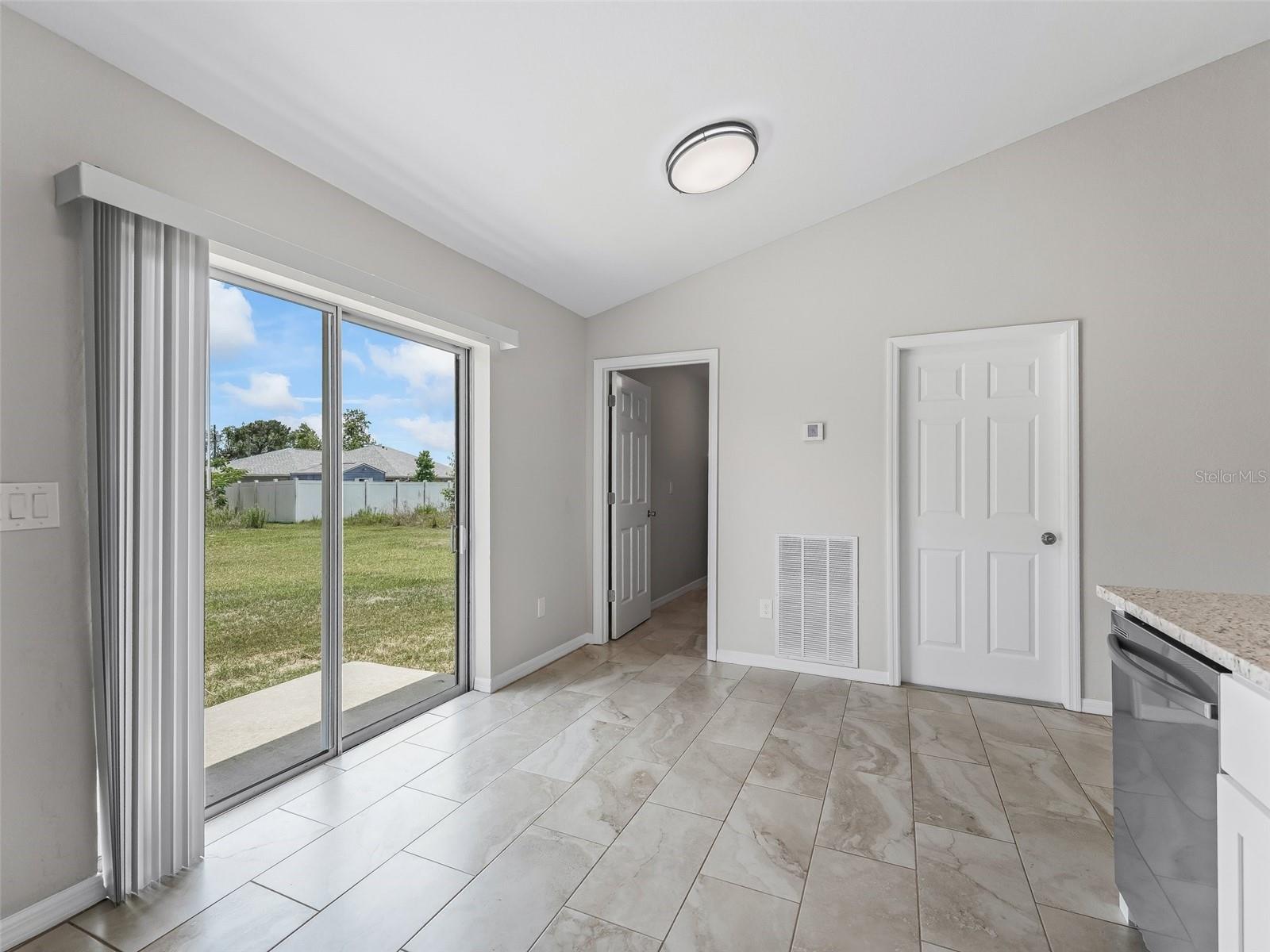Image 12 of 36 For 27 Juniper Loop Terrace