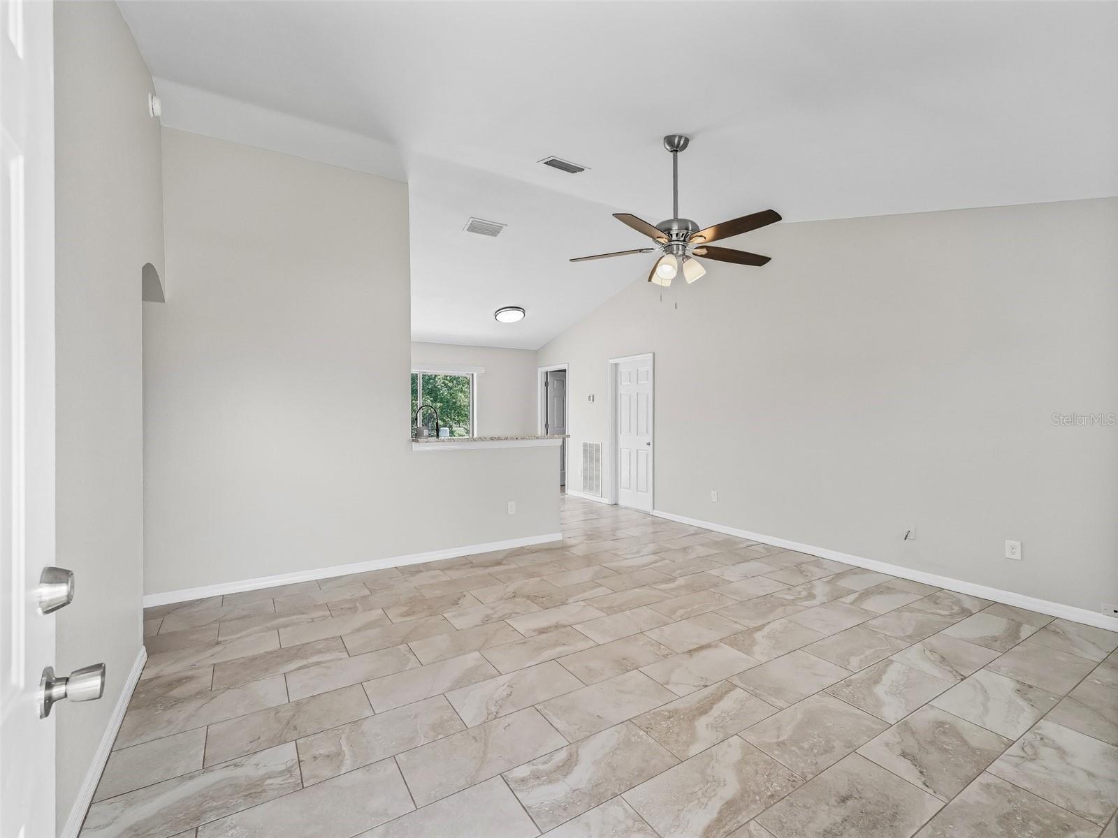 Image 3 of 36 For 27 Juniper Loop Terrace