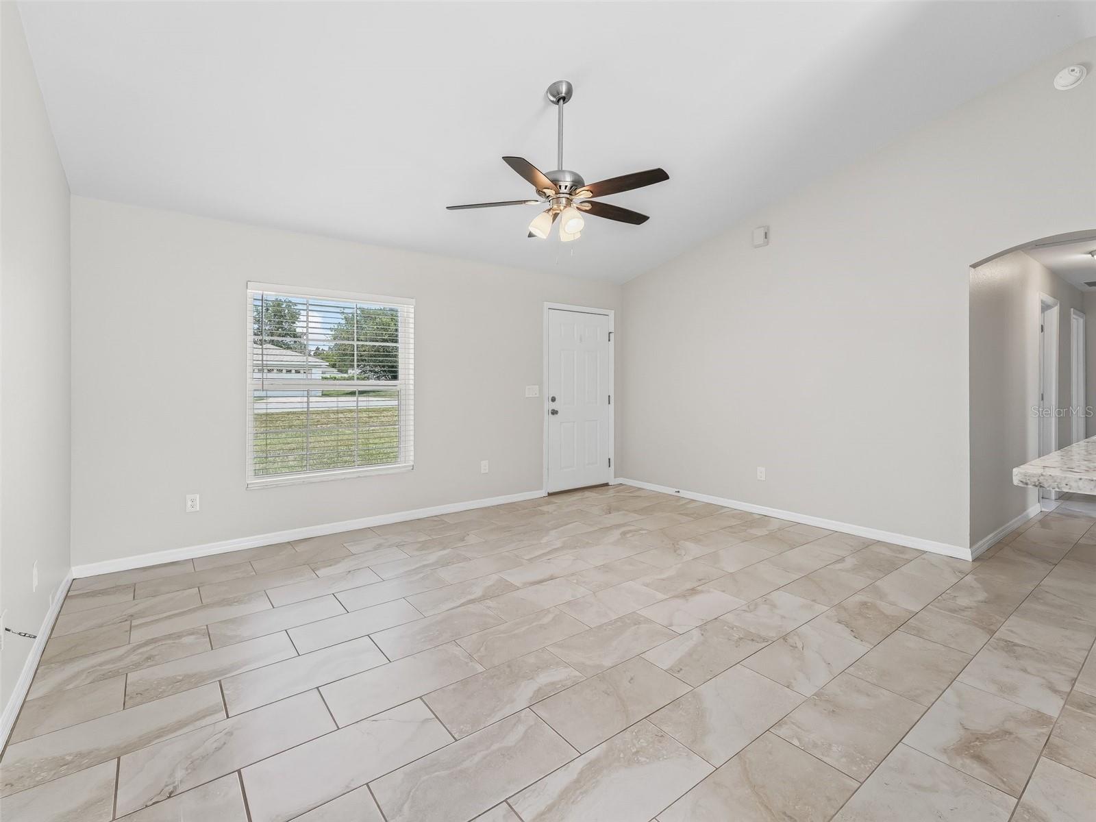 Image 5 of 36 For 27 Juniper Loop Terrace