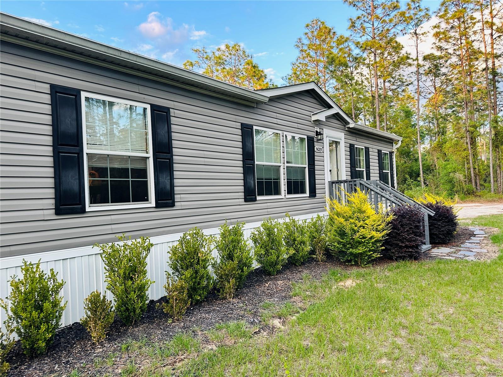 Image 5 of 43 For 14251 21st Place