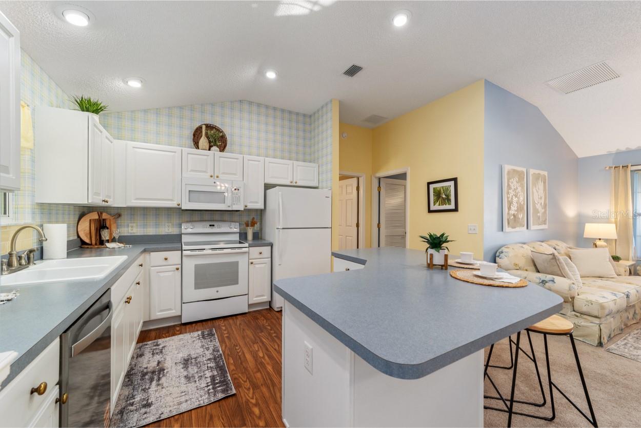 Image 12 of 20 For 17637 80th Altamaha Court