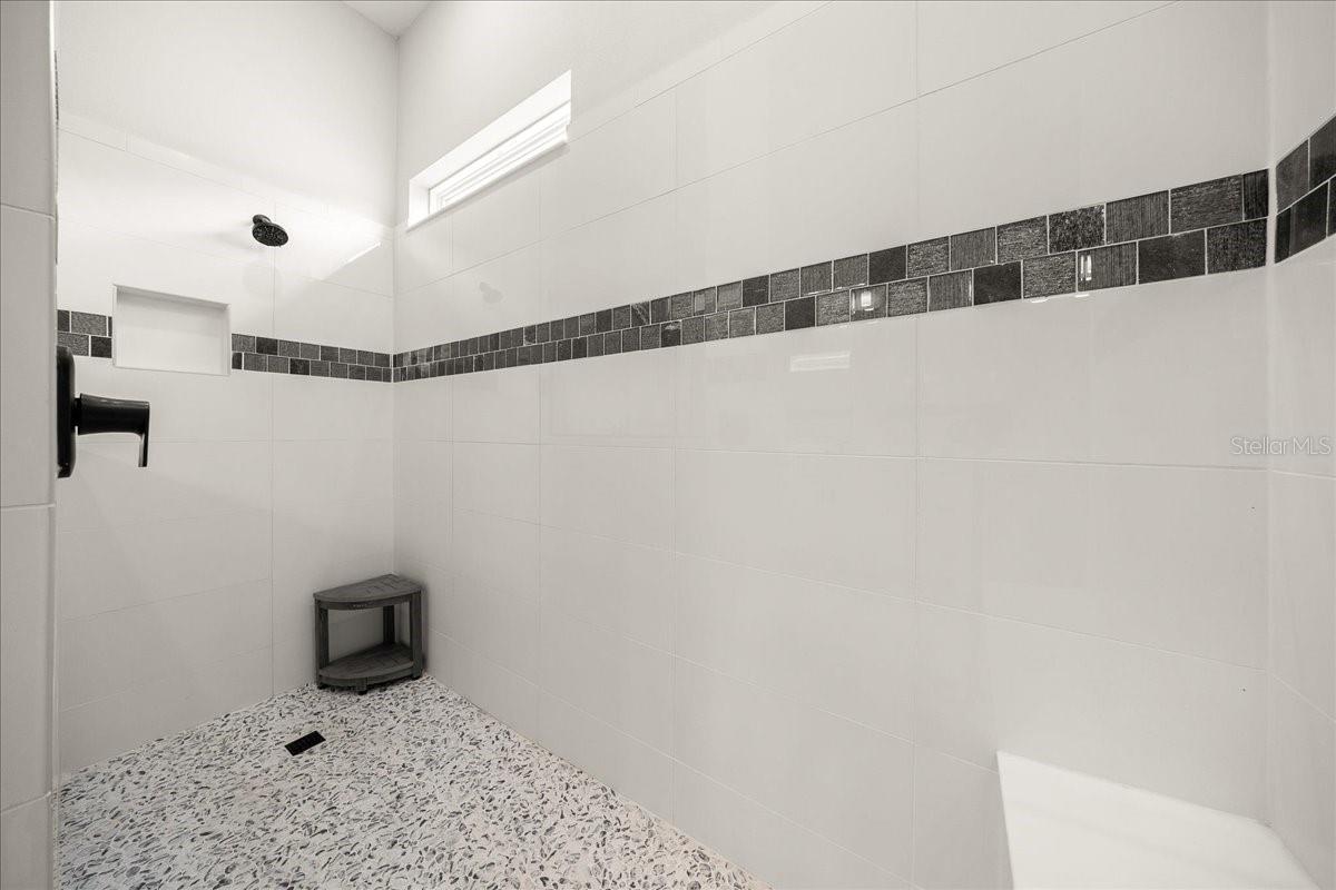 Image 15 of 62 For 6015 86th Circle