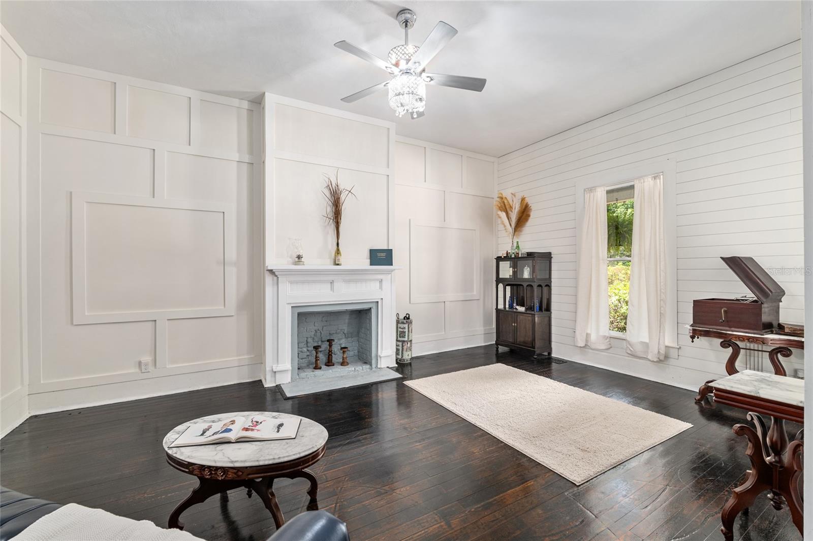 Image 10 of 98 For 19451 2nd Street