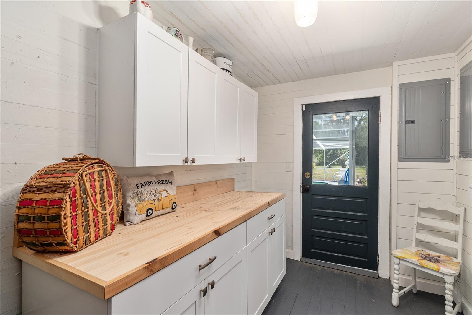 Image 30 of 98 For 19451 2nd Street