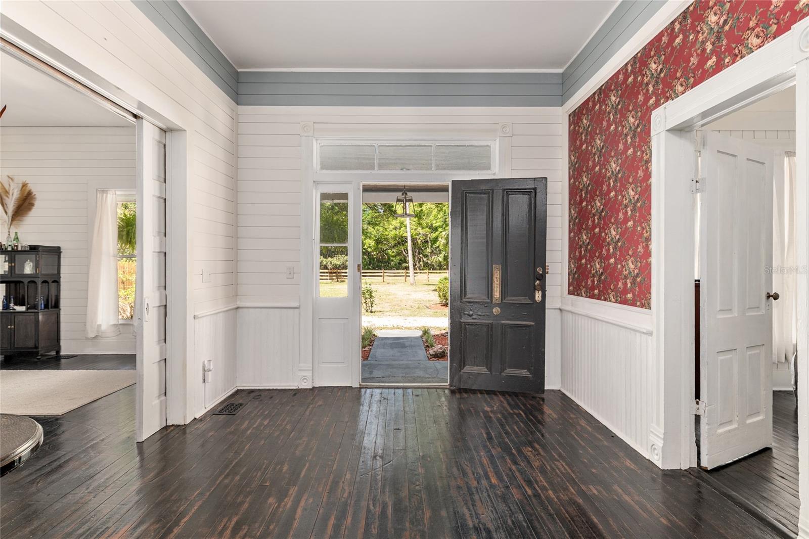 Image 4 of 98 For 19451 2nd Street