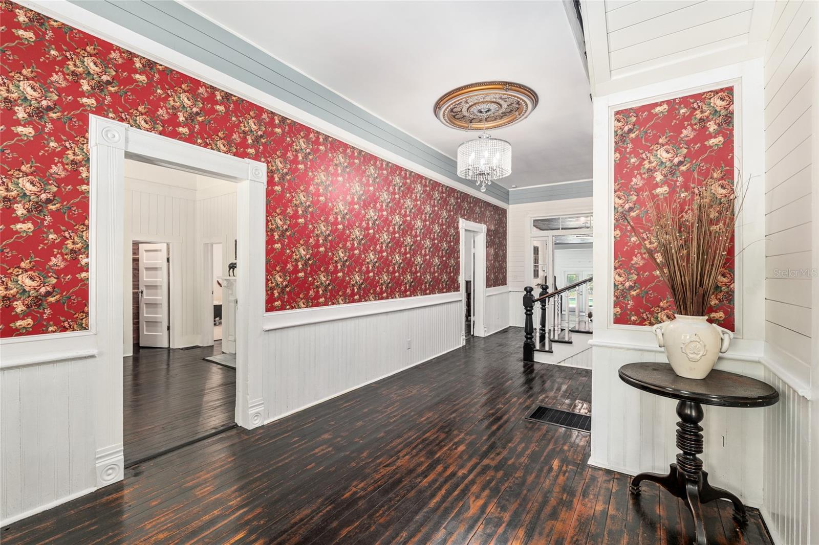 Image 5 of 98 For 19451 2nd Street