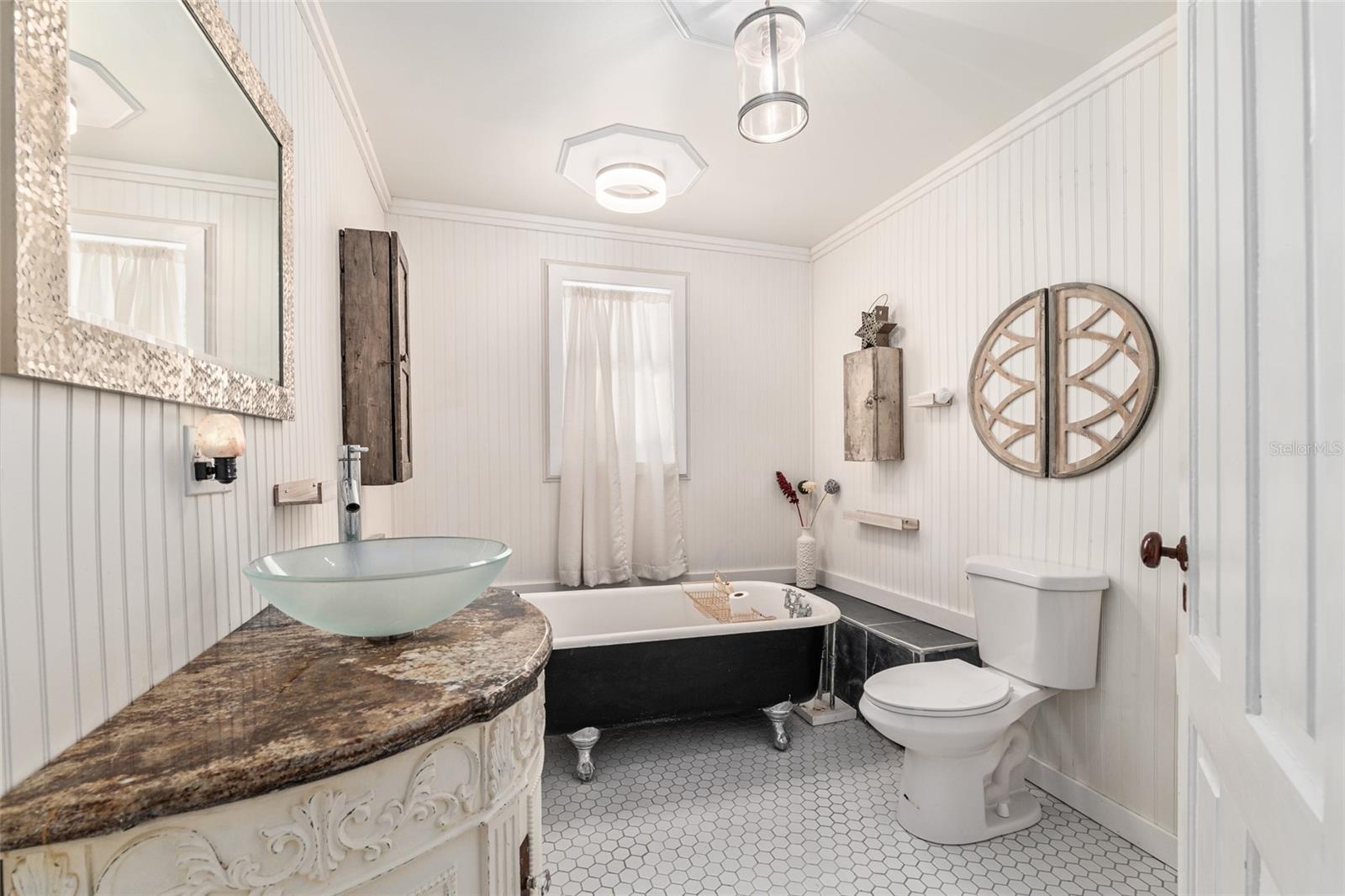 Image 59 of 98 For 19451 2nd Street