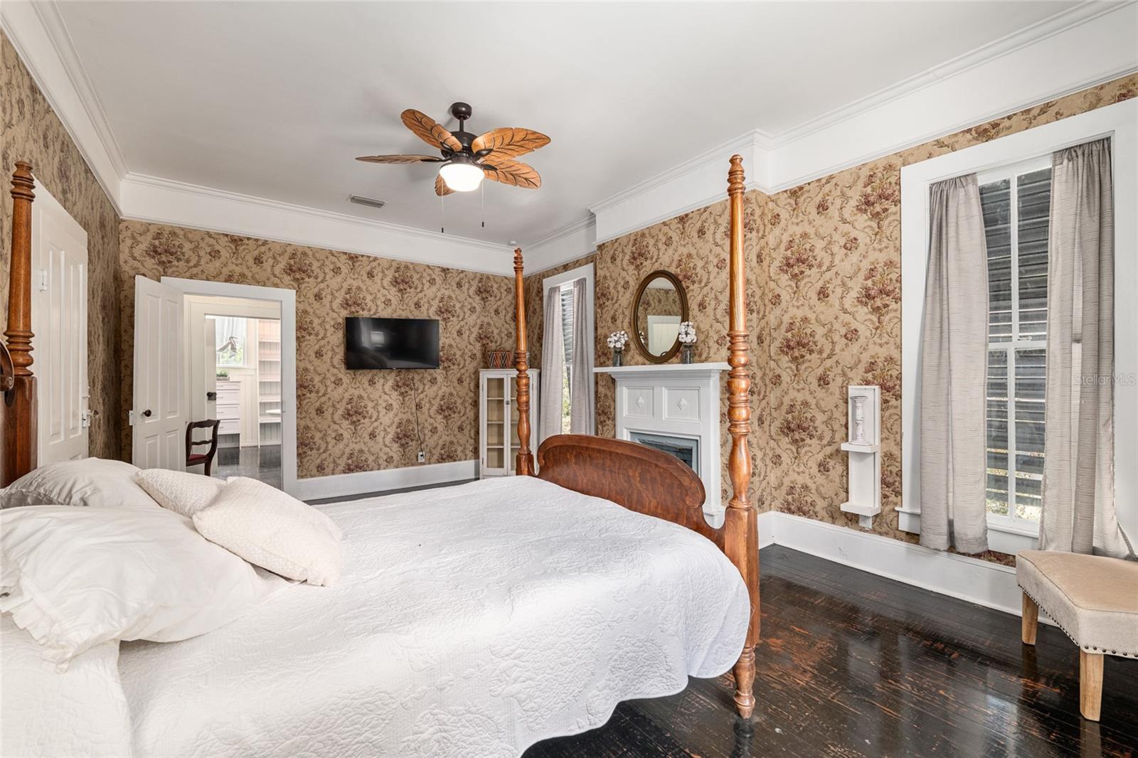 Image 74 of 98 For 19451 2nd Street