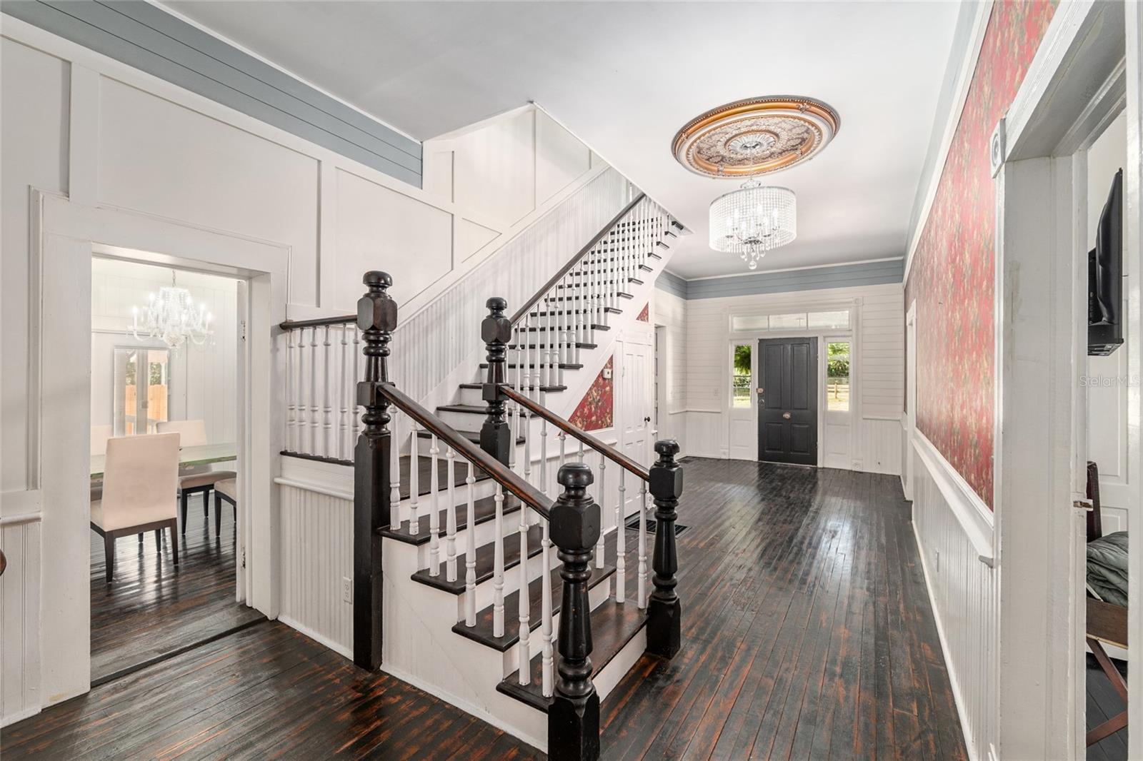 Image 8 of 98 For 19451 2nd Street