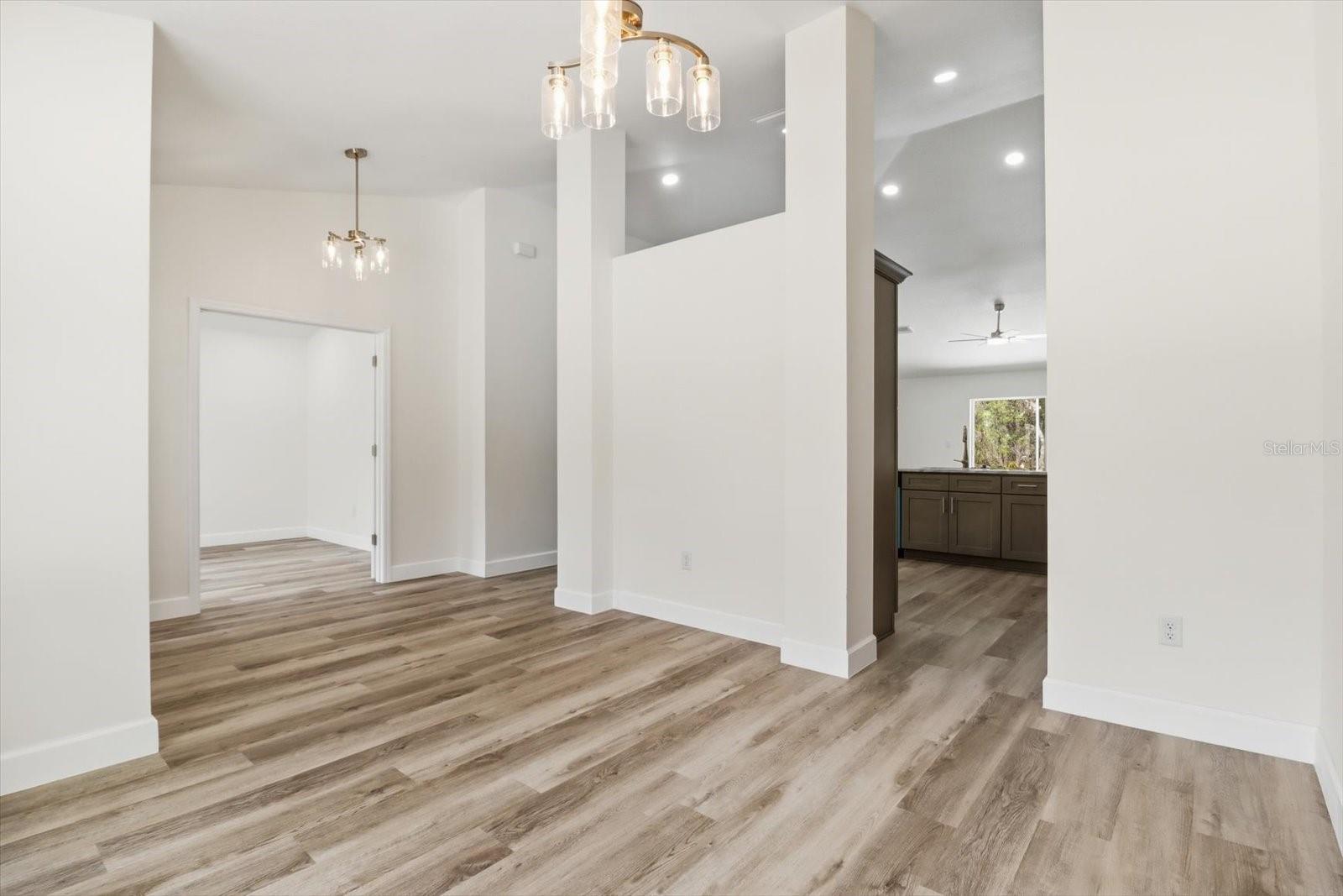 Image 12 of 43 For 10503 Dublin Street