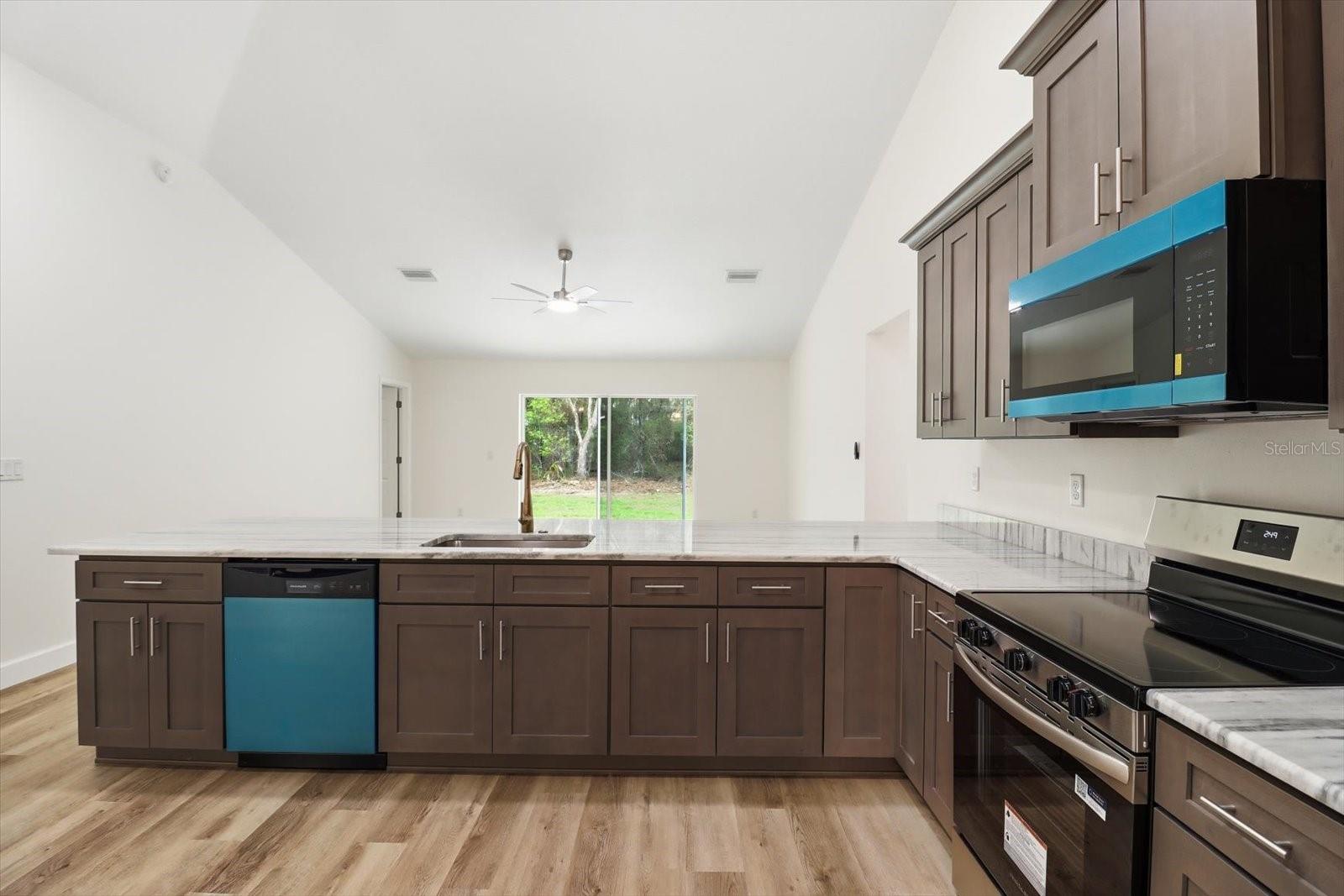 Image 18 of 43 For 10503 Dublin Street