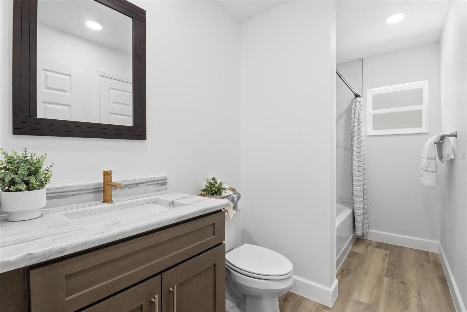 Image 25 of 43 For 10503 Dublin Street