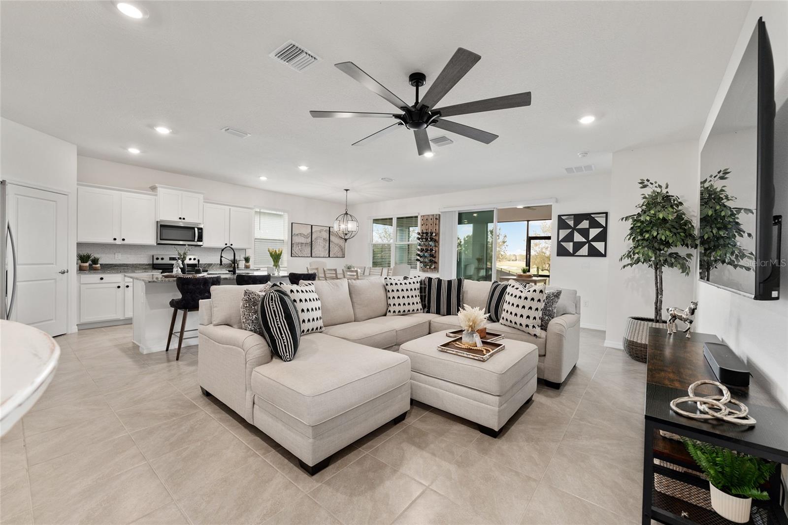 Image 14 of 64 For 4932 39th Loop