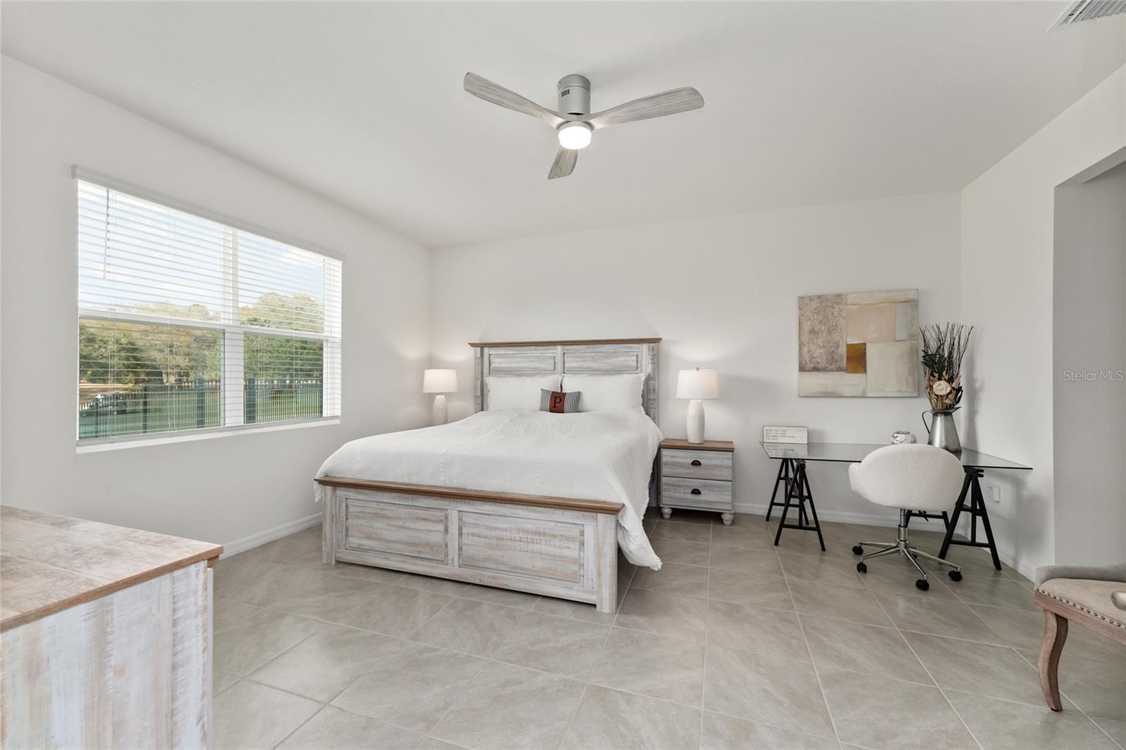 Image 27 of 64 For 4932 39th Loop