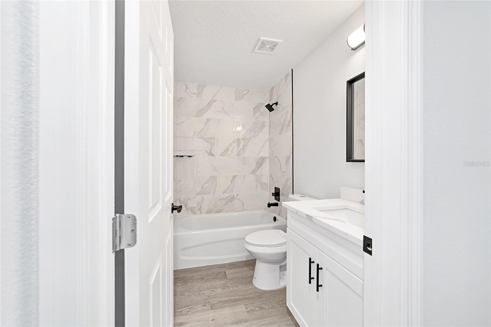 Image 30 of 39 For 15919 38th Street Road