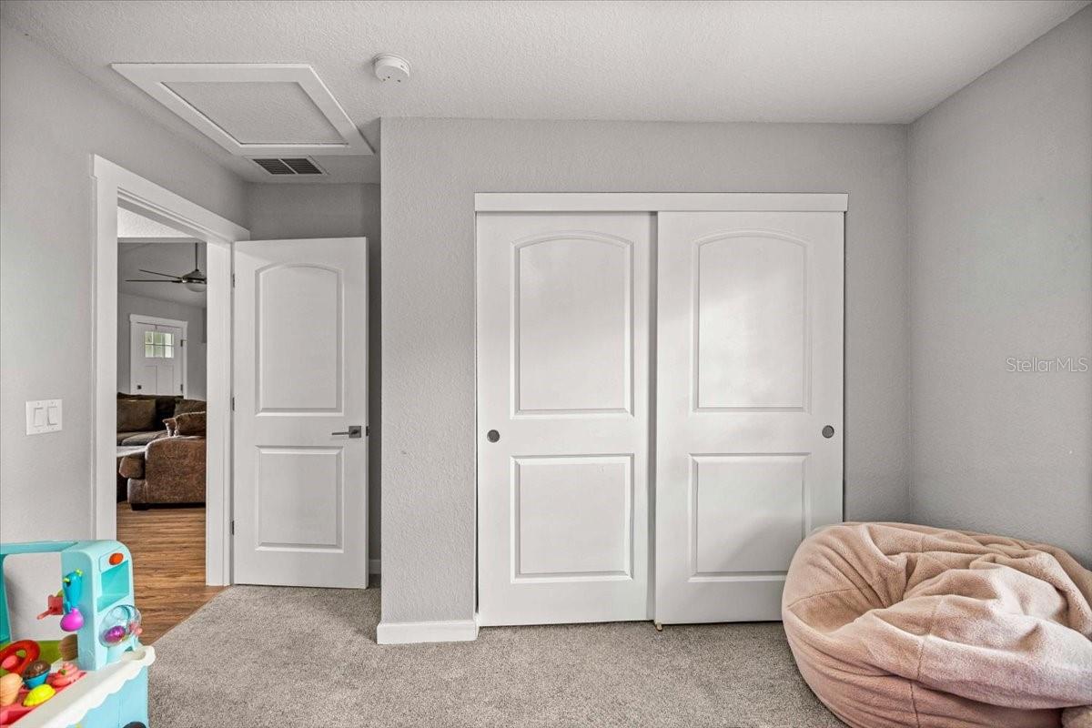 Listing photo id 16 for 1348 Mcneal Drive