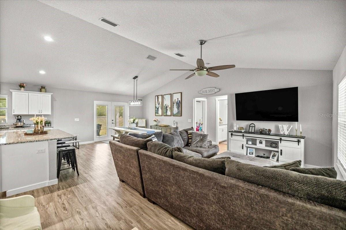 Listing photo id 20 for 1348 Mcneal Drive