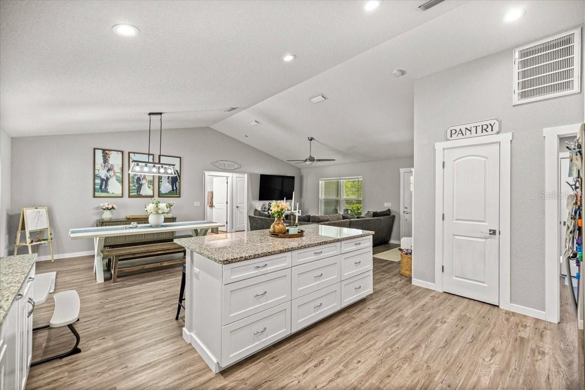 Listing photo id 23 for 1348 Mcneal Drive