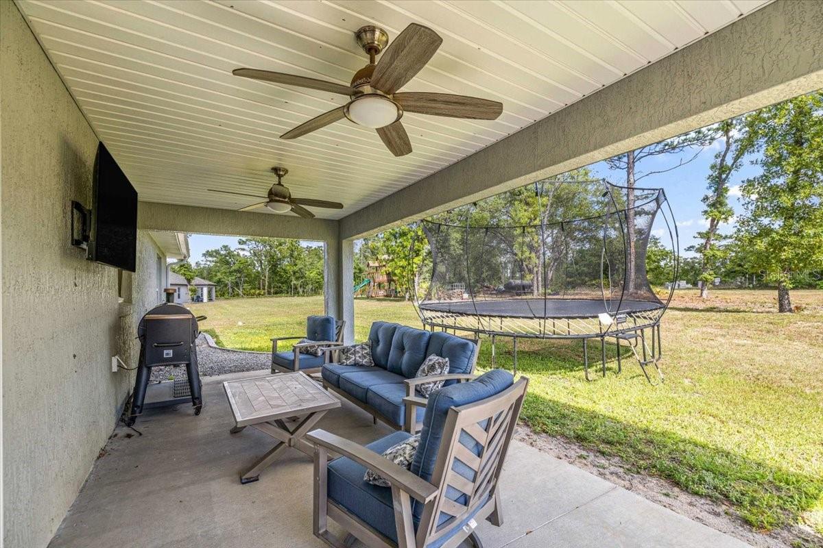 Listing photo id 30 for 1348 Mcneal Drive