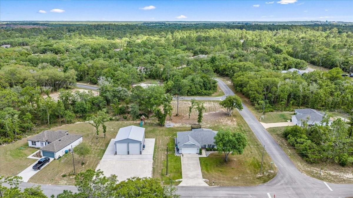 Listing photo id 2 for 1348 Mcneal Drive