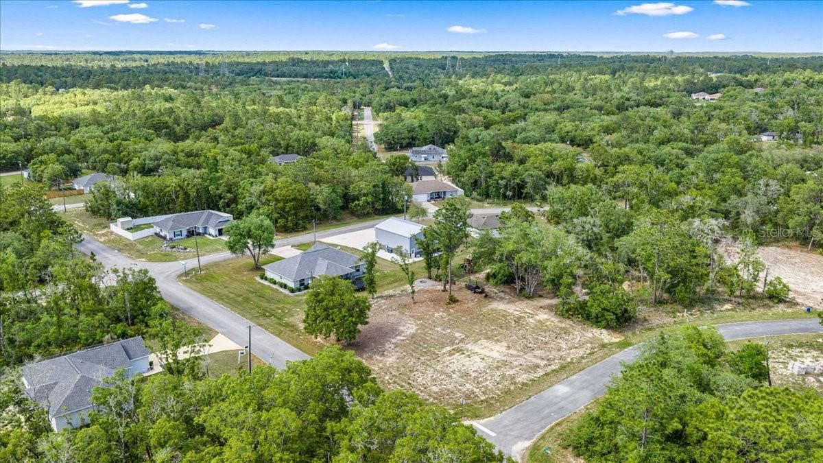 Listing photo id 5 for 1348 Mcneal Drive