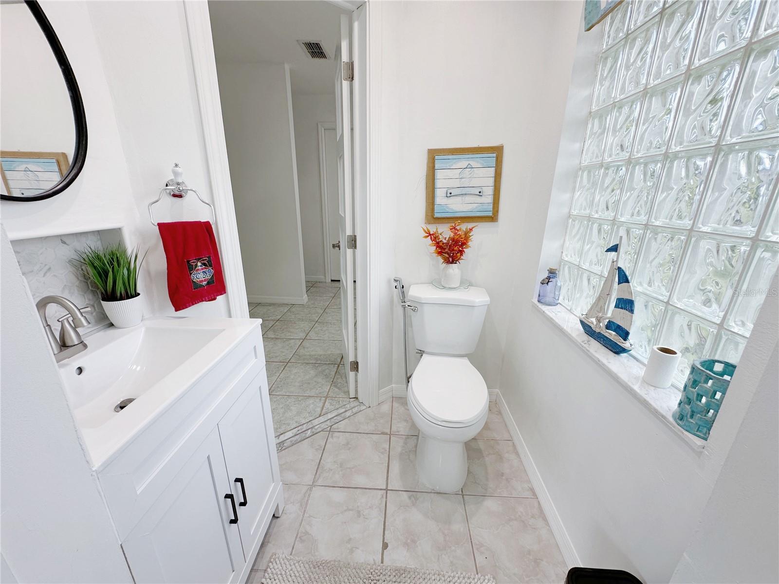 Image 11 of 15 For 2404 39th Avenue